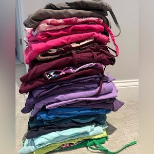 Koi scrubs x-small Katelyn tops and Lindsey cargo bottoms lot